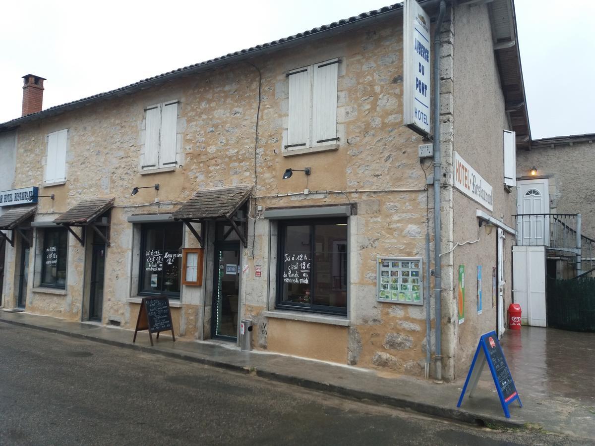 L'Auberge Du Pont Cajarc Bagian luar foto